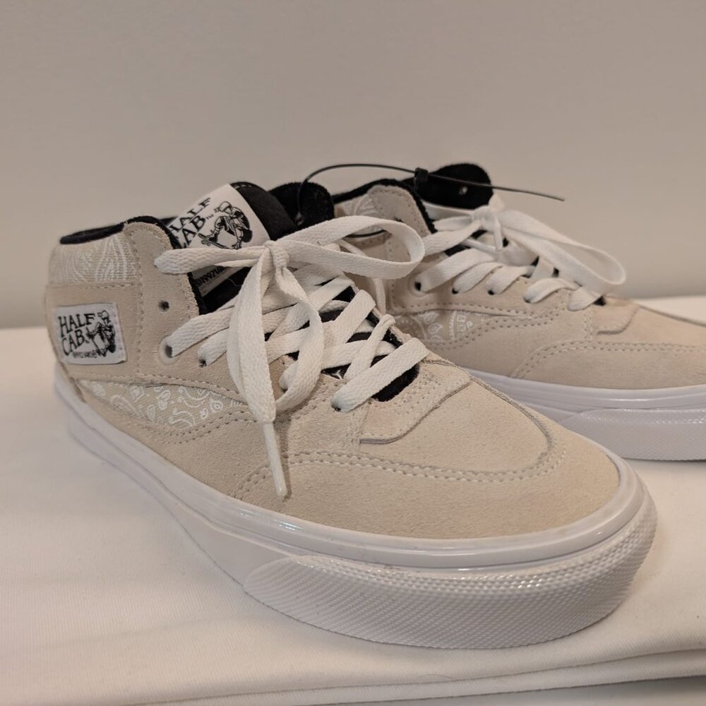 Vans Half Cab Baker Skate Shoes Beige Suede Paisley US 6 NEW!